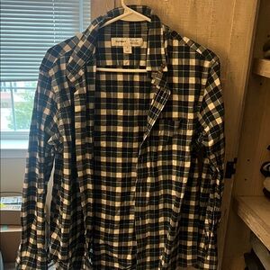 Men’s old navy button down
